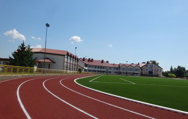 Szkoła Podstawowa w Przecławiu. Kompleks sportowy