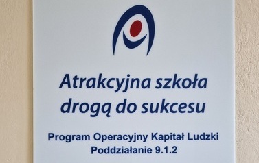 Szkoła Podstawowa w Kołbaskowie. Tablica