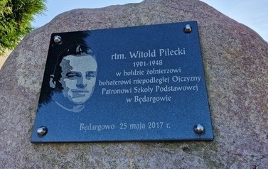 Szkoła Podstawowa w Będargowie. Patron szkoły Witold Pilecki